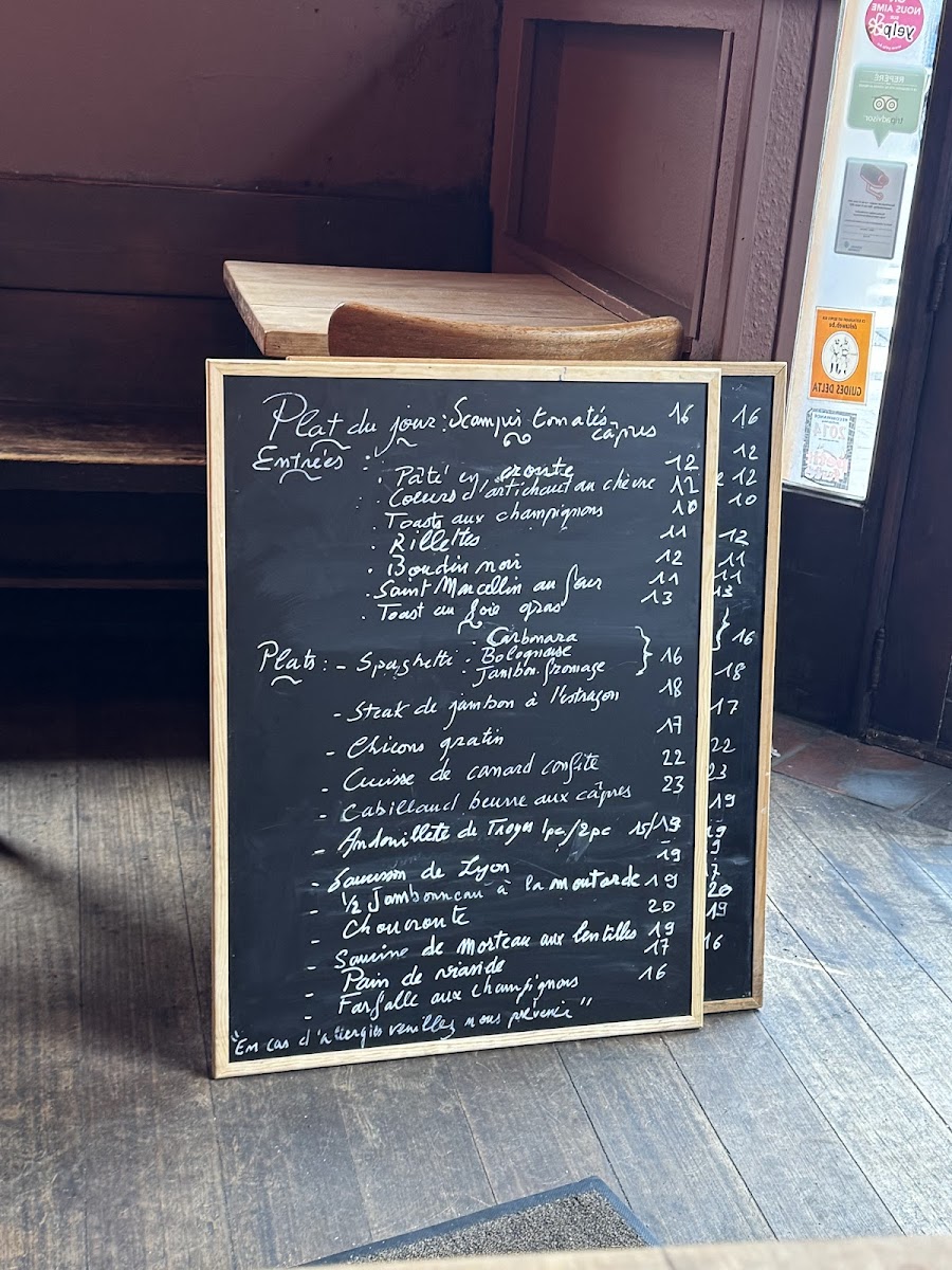 Le Pavillon Photos 2